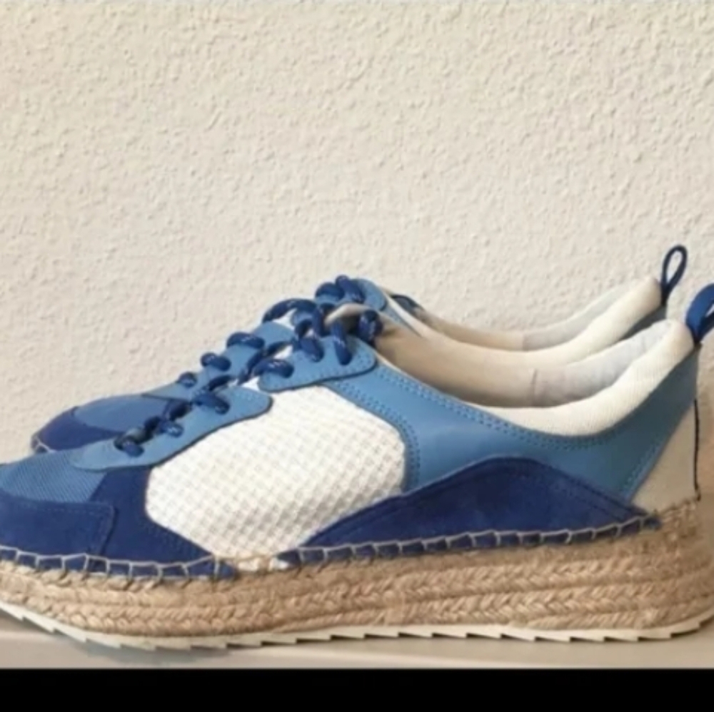 Womens shoes with linen soles